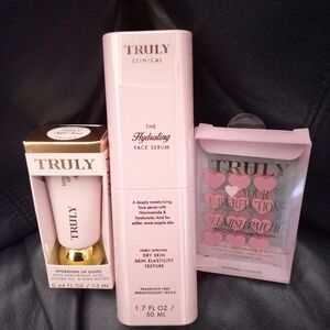 TRULY Hydrating Face Serum & Lip Gloss Set - Pink
